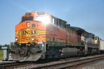 BNSF 5677